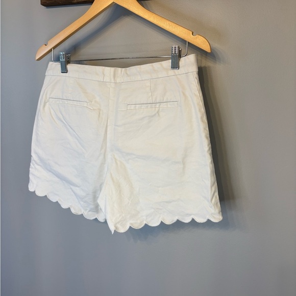 Banana Republic Cream Scalloped High Waist Shorts size 4 - Picture 8 of 8